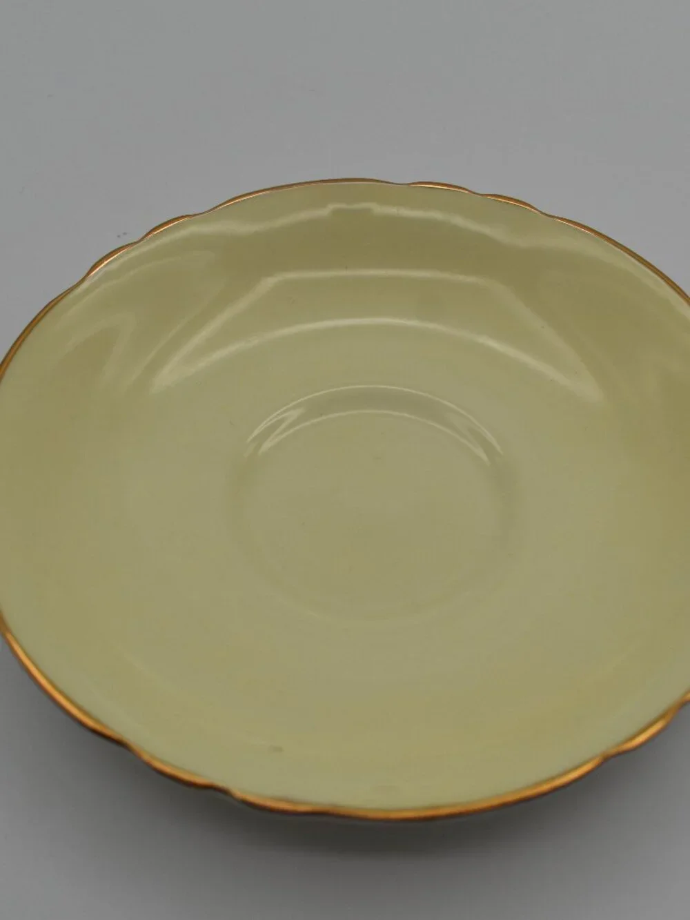 Vintage Paragon Fine Bone China England Primrose Yellow Gold Gilt Scalloped Sauc